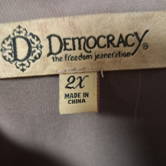 Semi-sheer sequined top - Picture 5 of 14